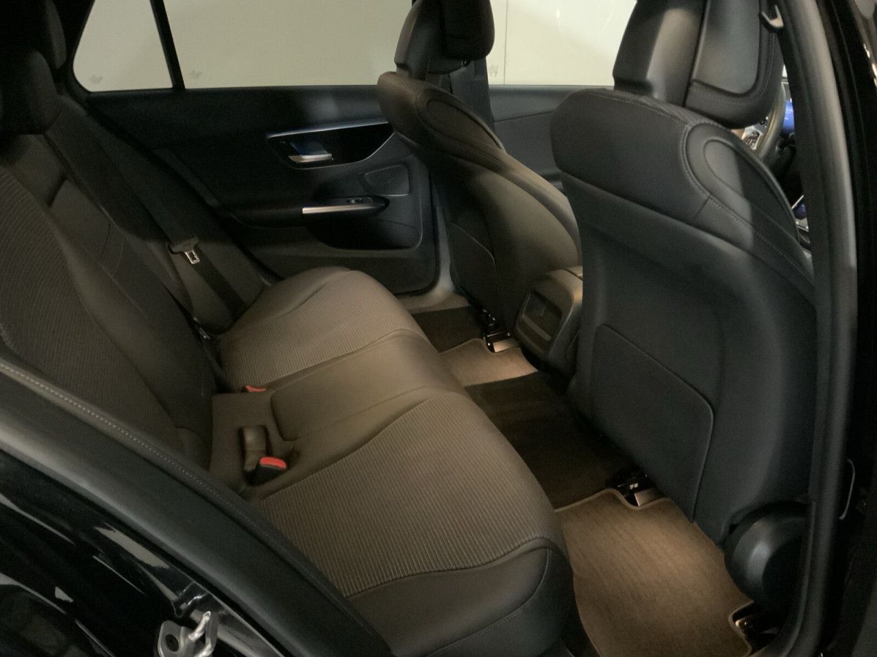 Mercedes-Benz C-Klasse – Bild 15