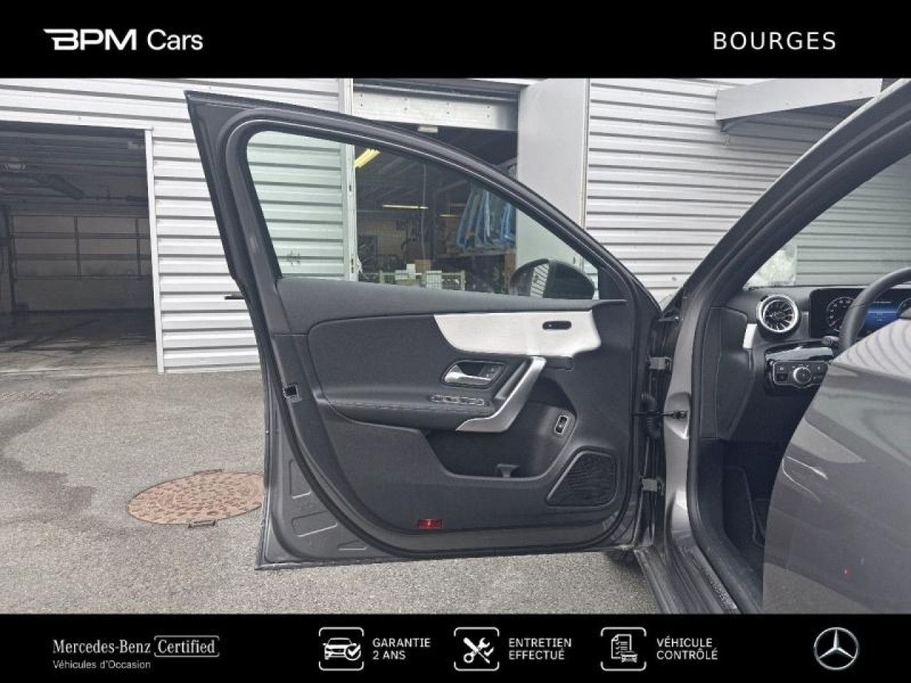 Photo du v&eacute;hicule 13 / 18