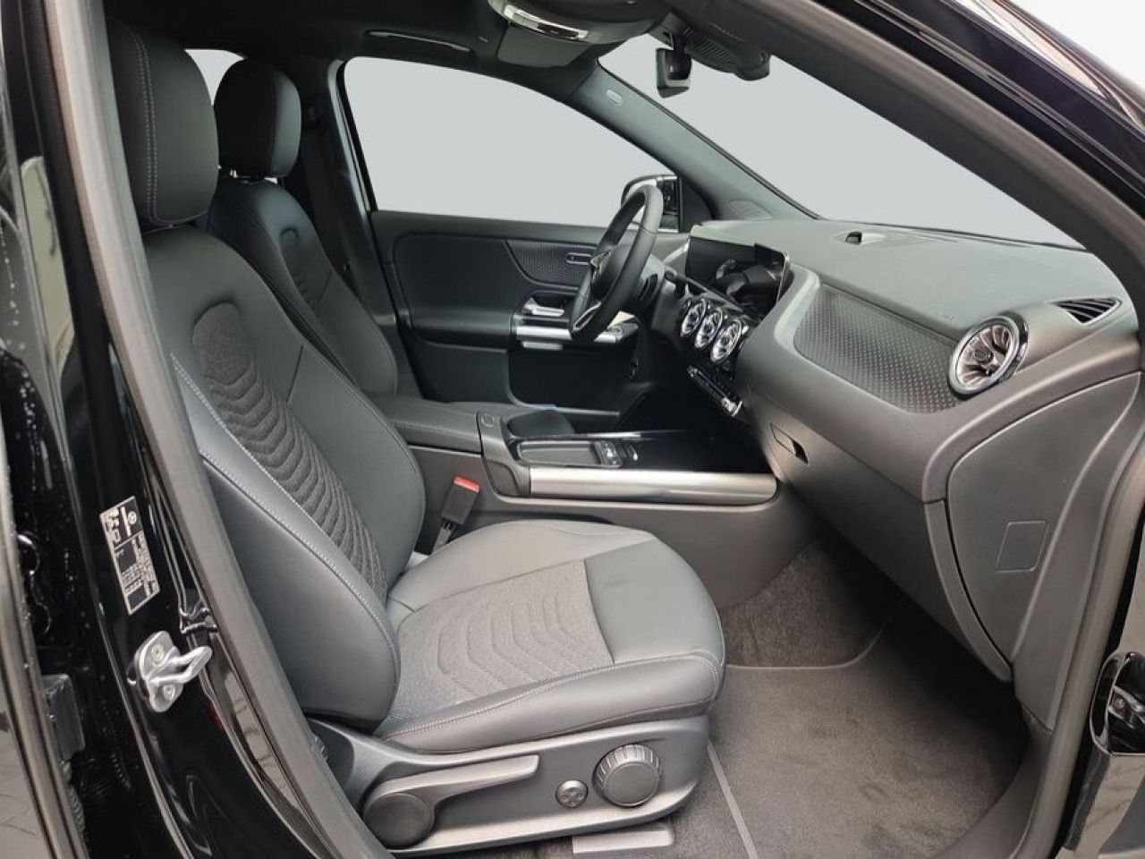 Mercedes-Benz EQA – Bild 13