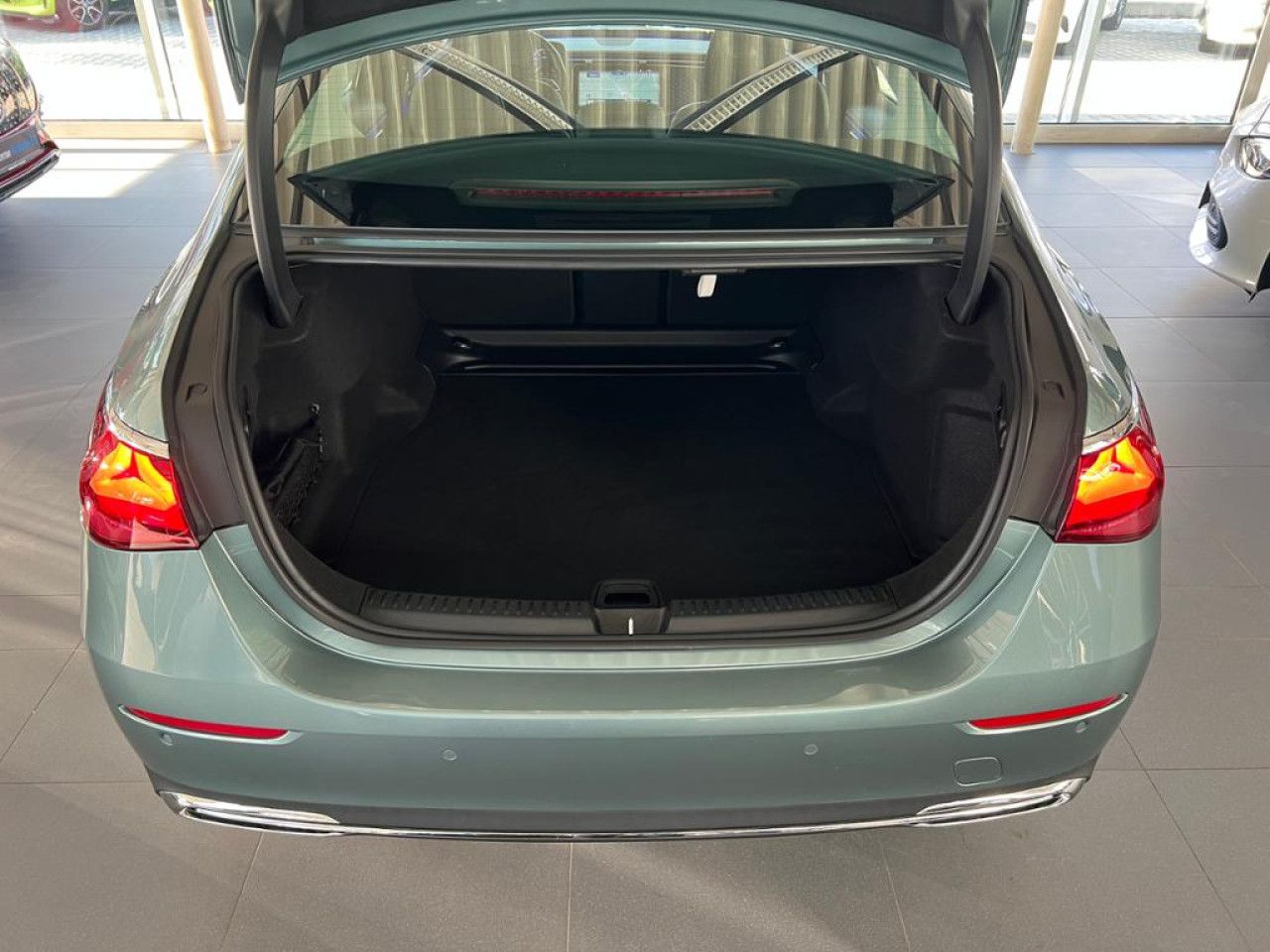 Mercedes-Benz E-Klasse – Bild 11