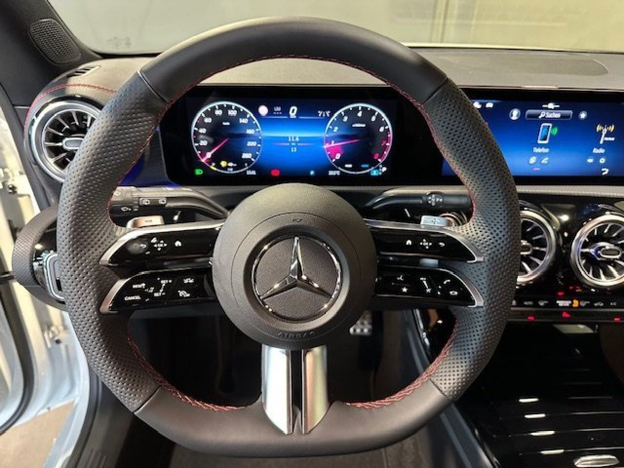 Mercedes-Benz CLA – Bild 3