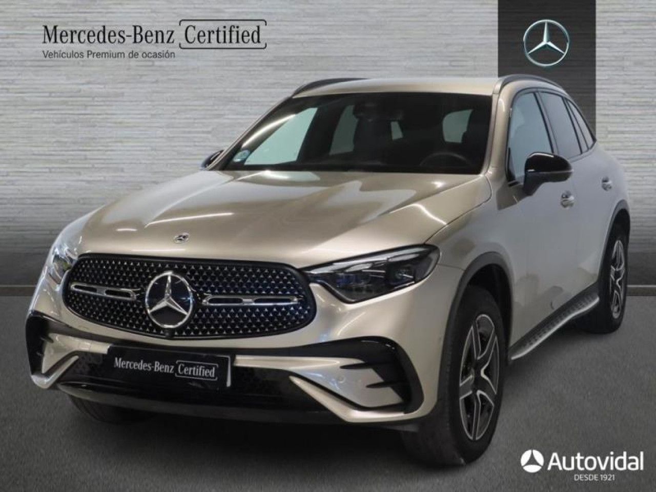 Foto 1 / 19