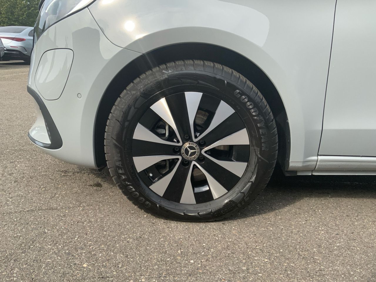 Mercedes-Benz EQV – Bild 6