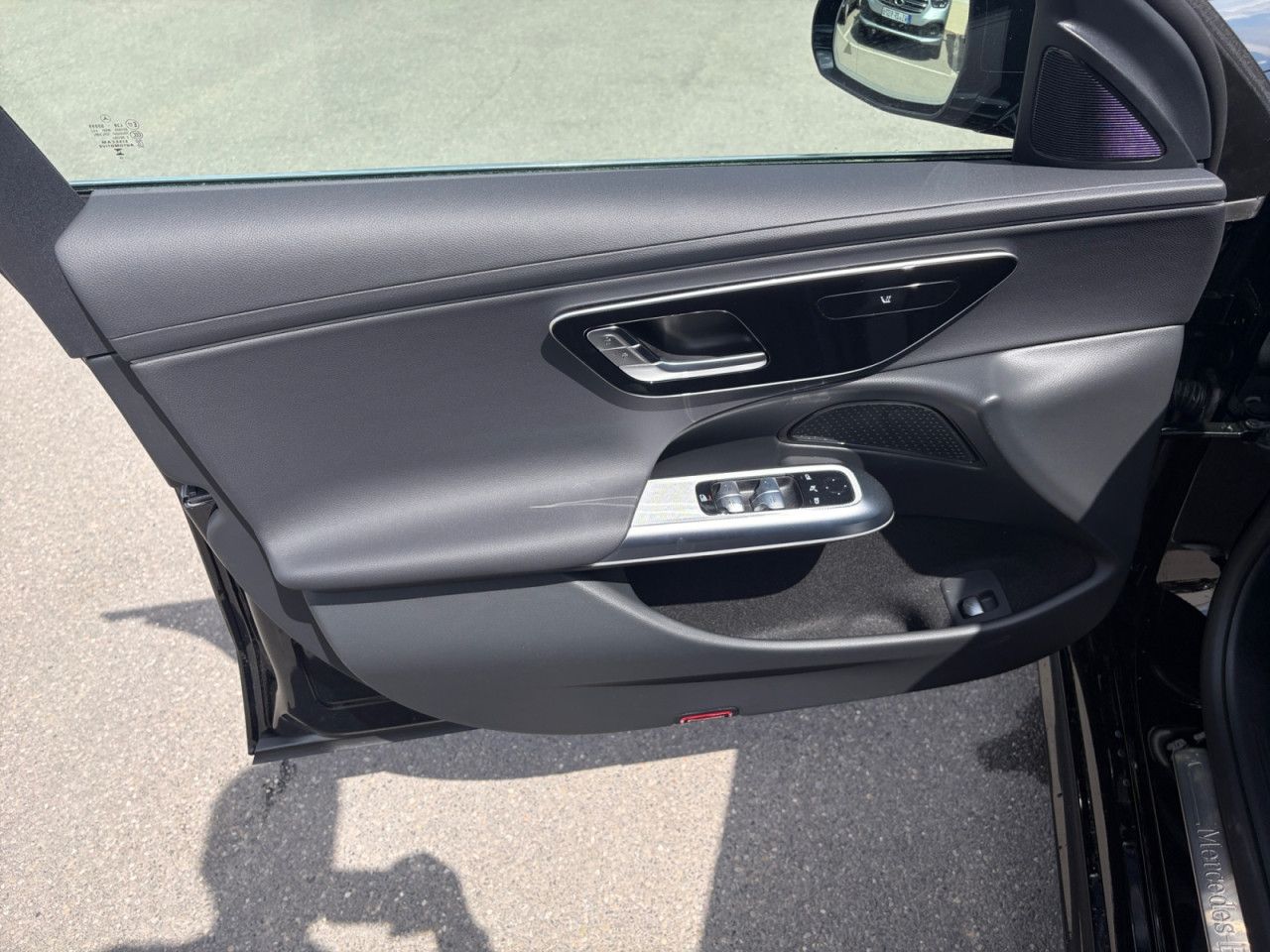 Mercedes-Benz E-Klasse – Bild 9