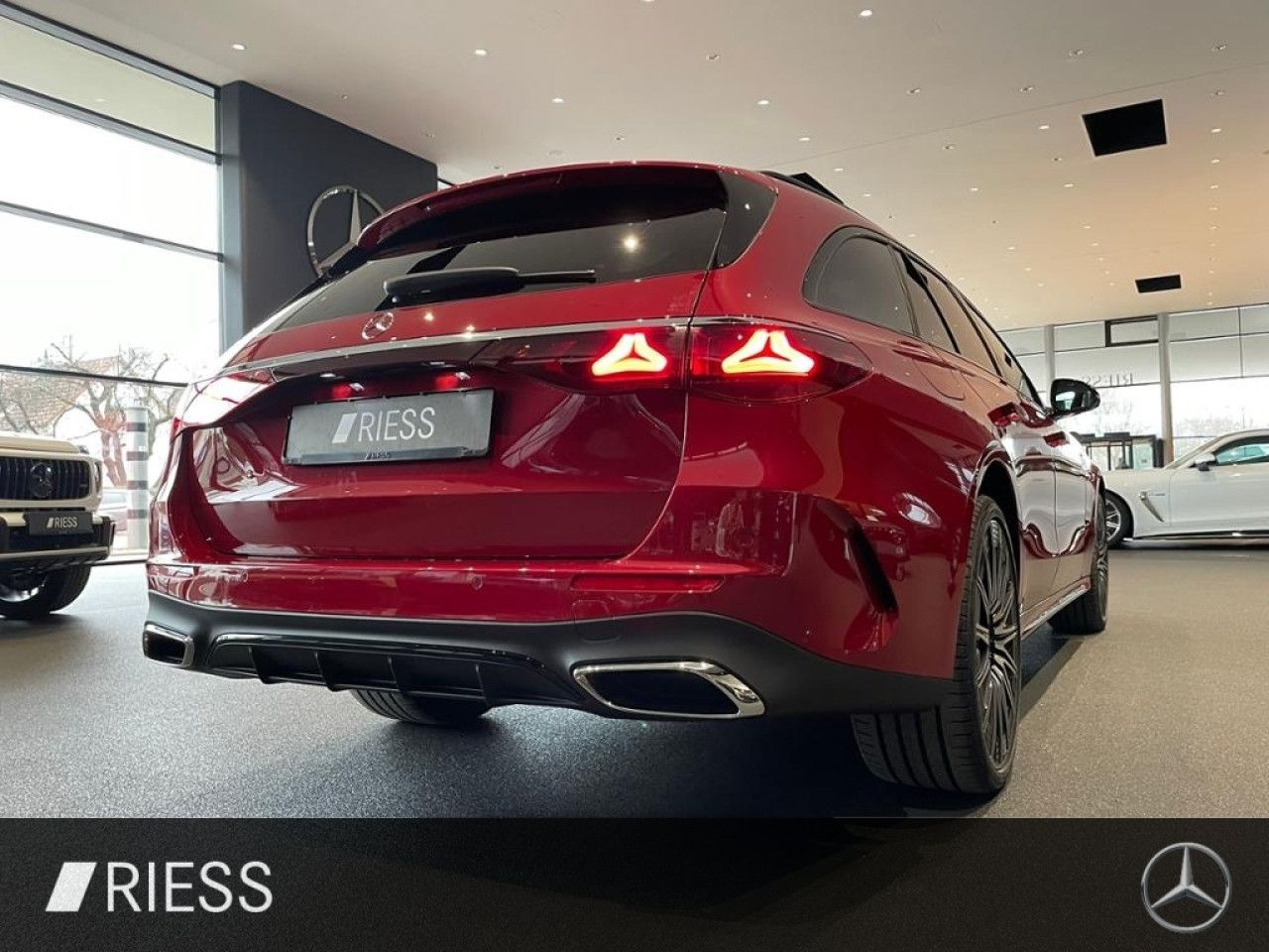 Mercedes-Benz E-Klasse – Bild 7