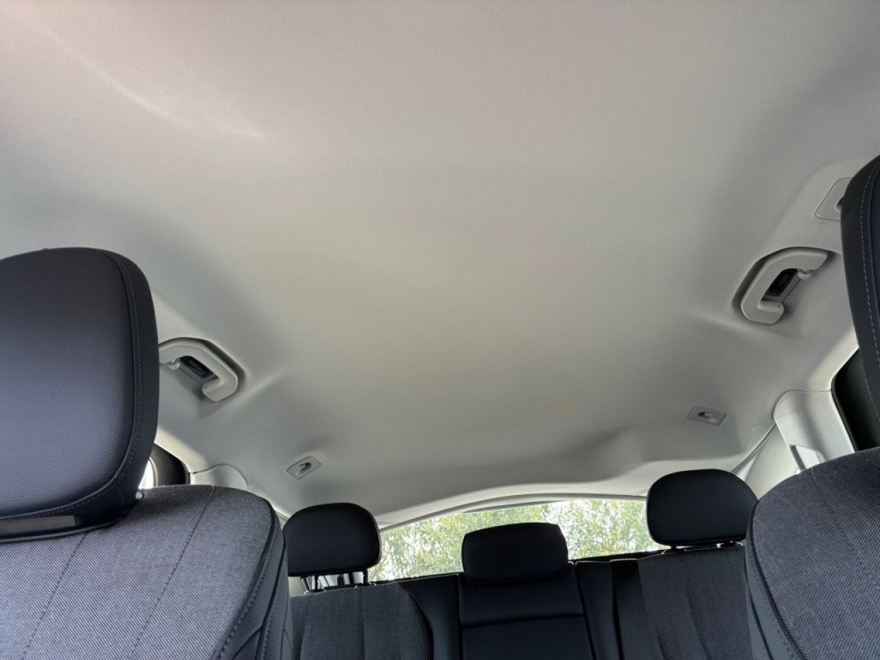 Mercedes-Benz E-Klasse – Bild 18
