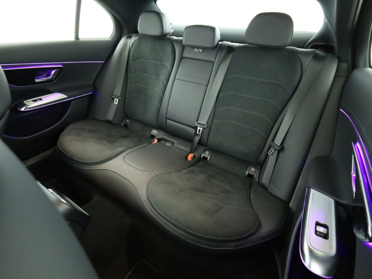Mercedes-Benz E-Klasse – Bild 18