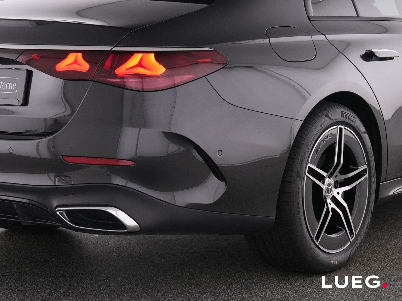 Mercedes-Benz E-Klasse – Bild 9