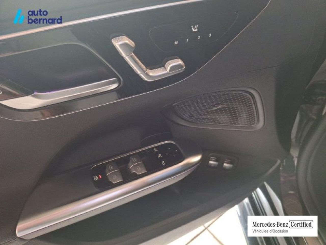 Photo du v&eacute;hicule 18 / 18