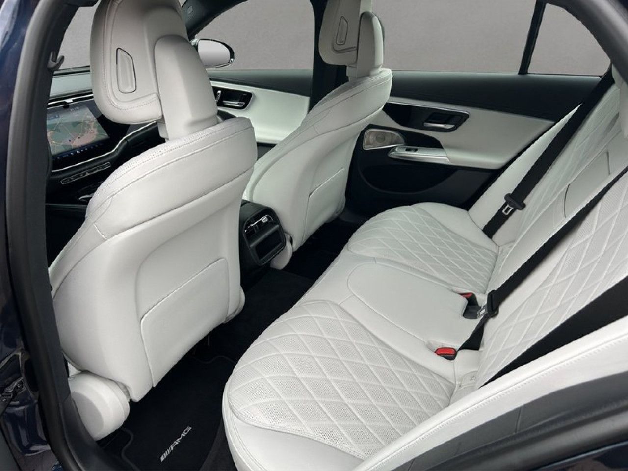Mercedes-Benz E-Klasse – Bild 9