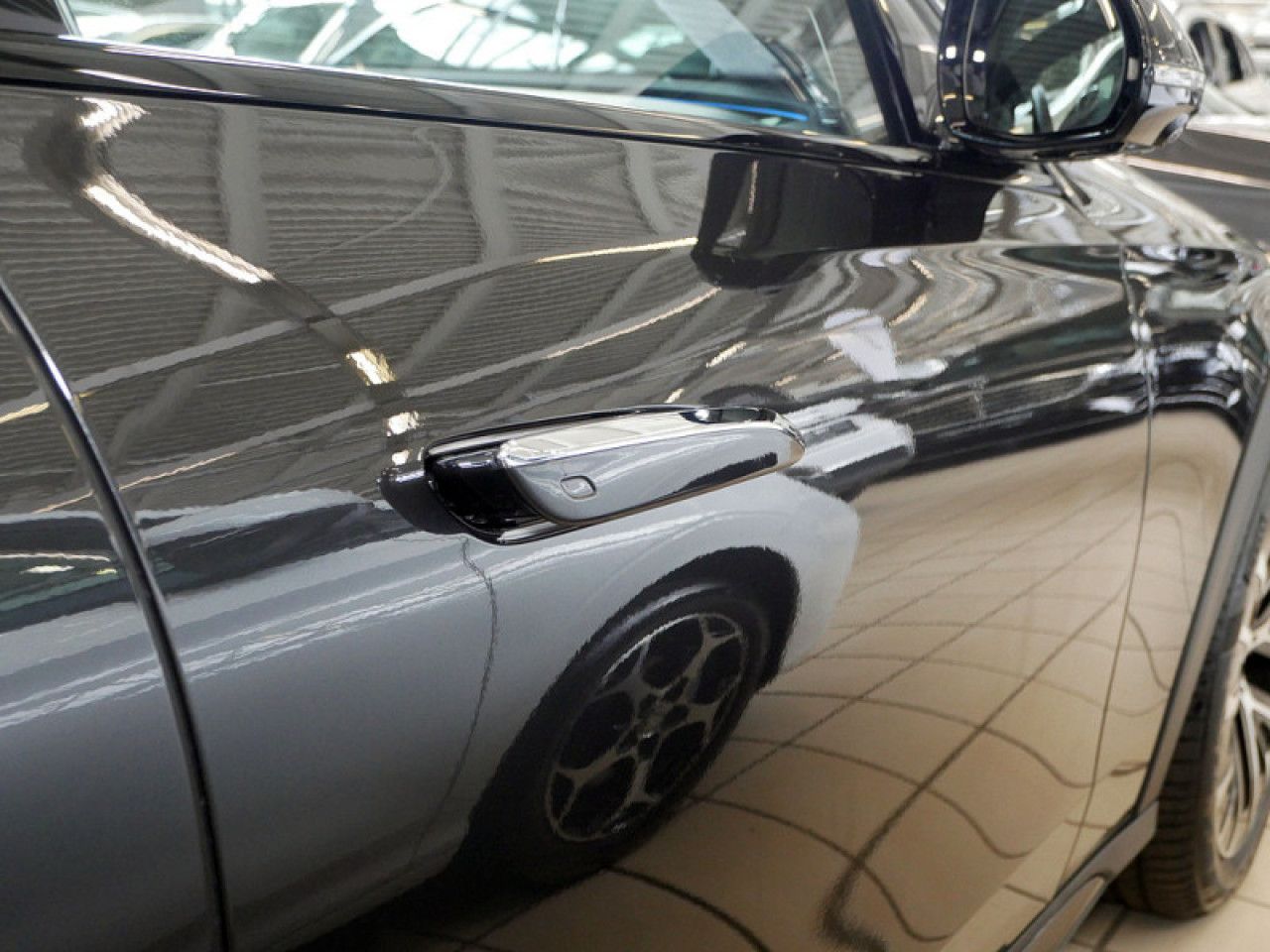 Mercedes-Benz E-Klasse – Bild 9