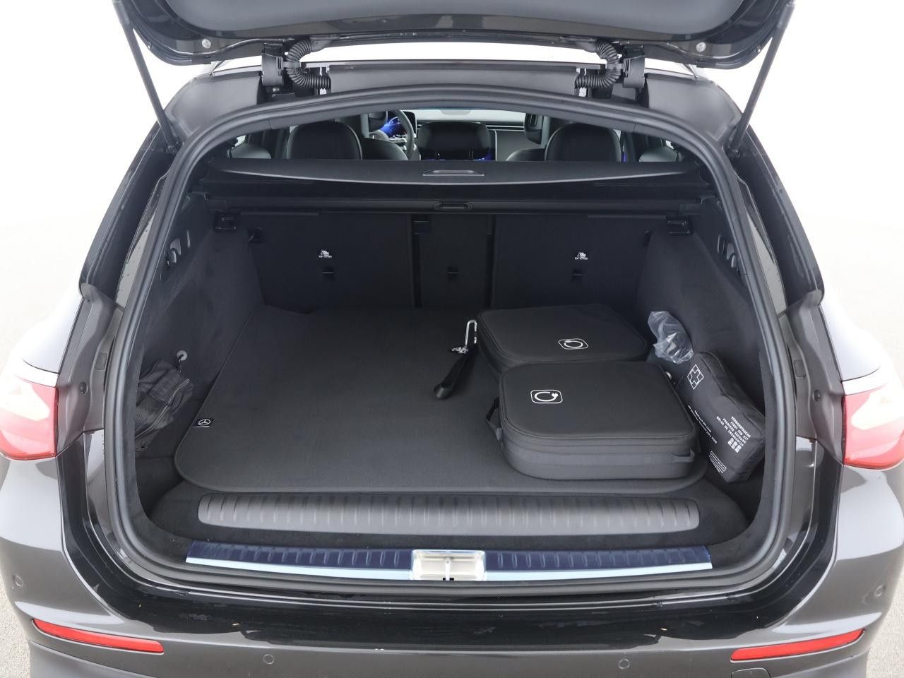 Mercedes-Benz E-Klasse – Bild 15