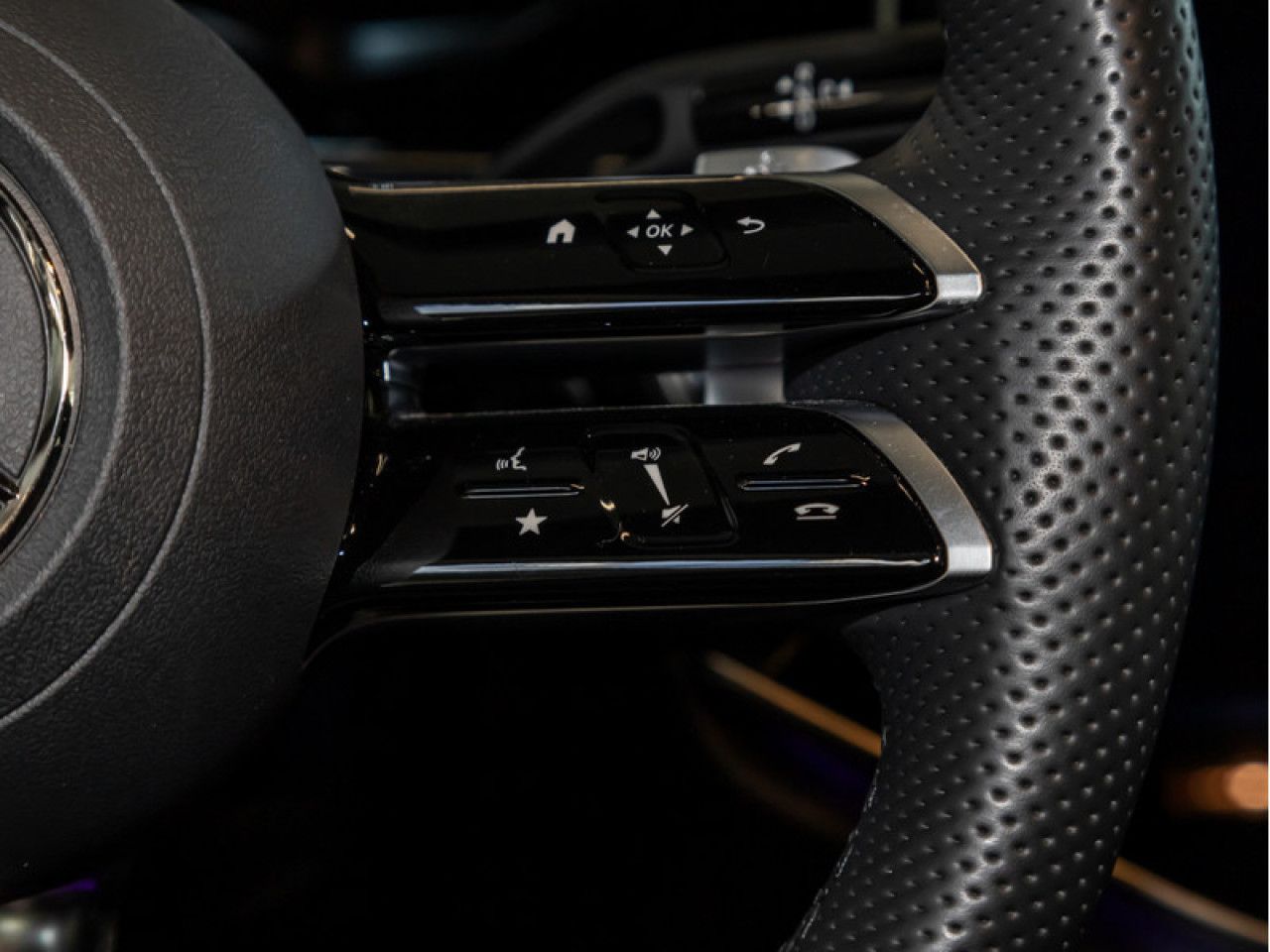 Mercedes-Benz E-Klasse – Bild 18