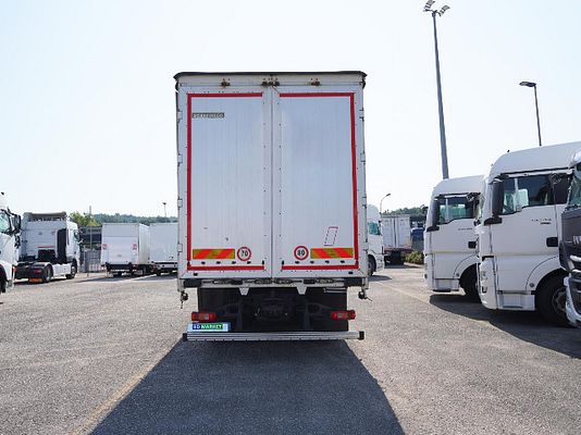 Vehicle image 5 / 16