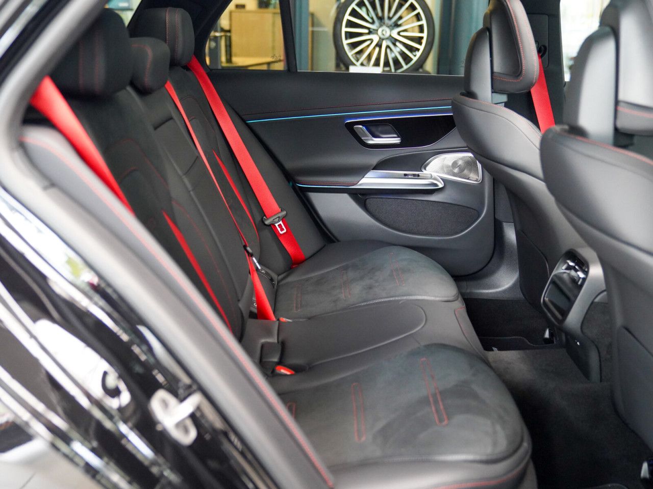 Mercedes-Benz E-Klasse – Bild 13