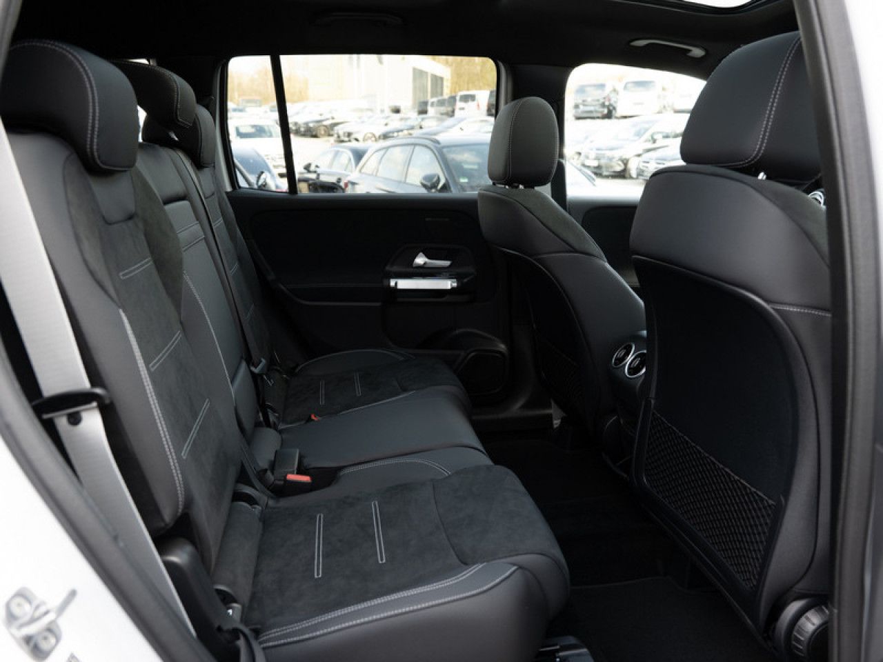 Mercedes-Benz GLB – Bild 4