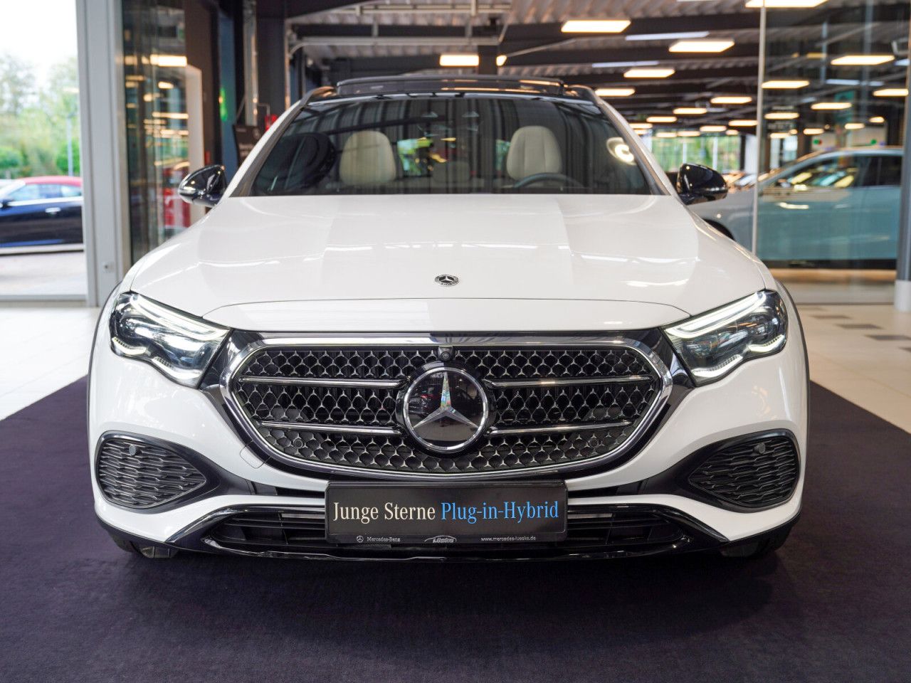 Mercedes-Benz E-Klasse – Bild 11