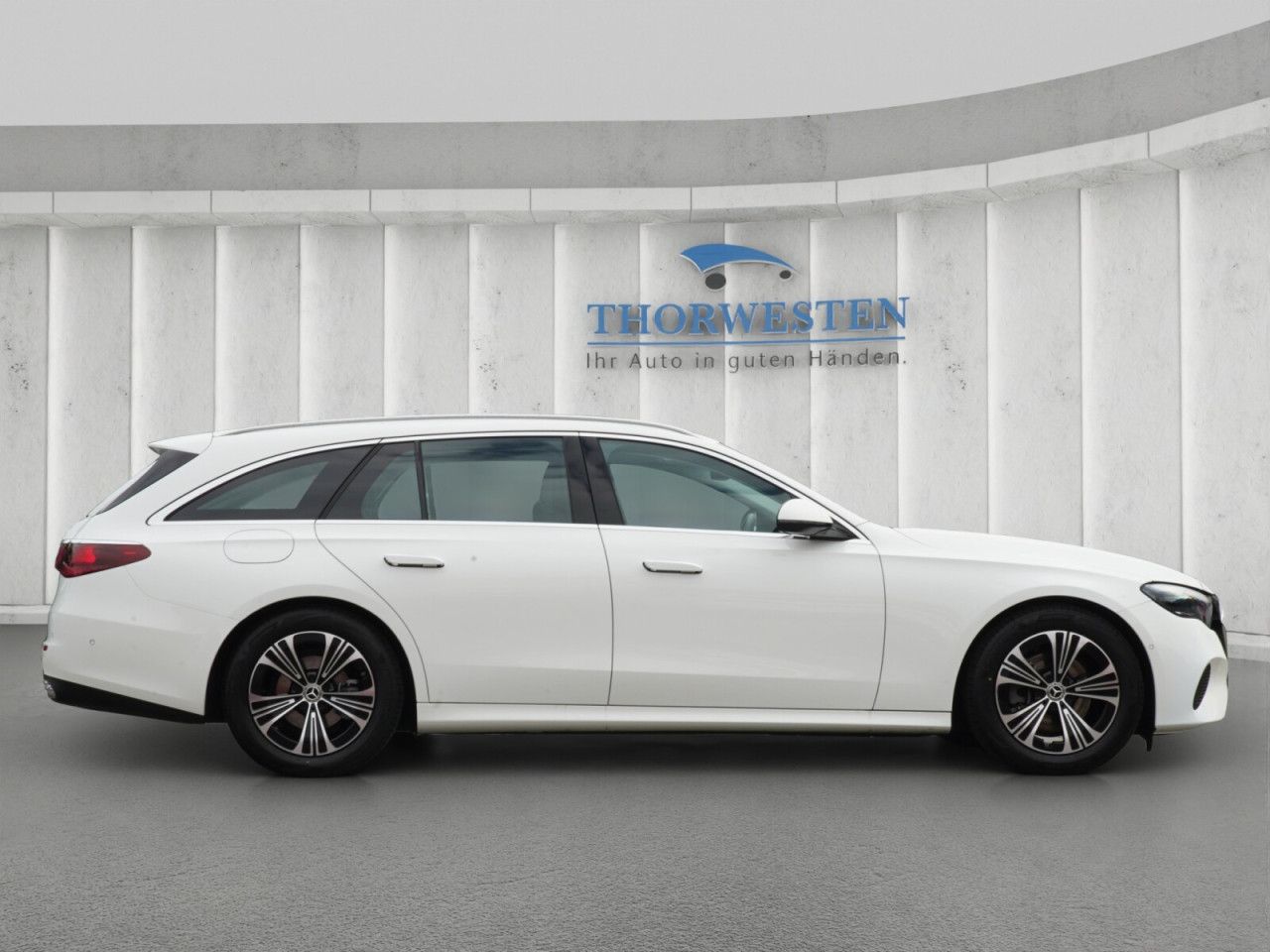 Mercedes-Benz E-Klasse – Bild 9