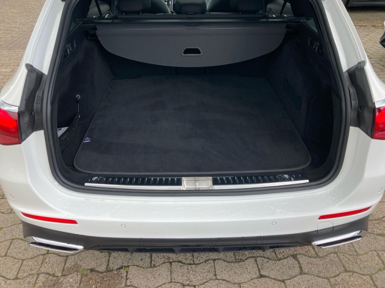 Mercedes-Benz E-Klasse – Bild 7