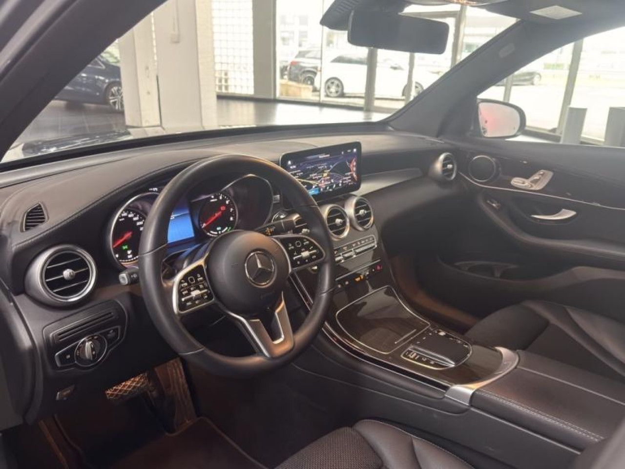 Photo du v&eacute;hicule 8 / 18