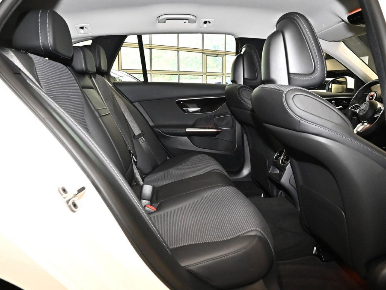 Mercedes-Benz C-Klasse – Bild 8