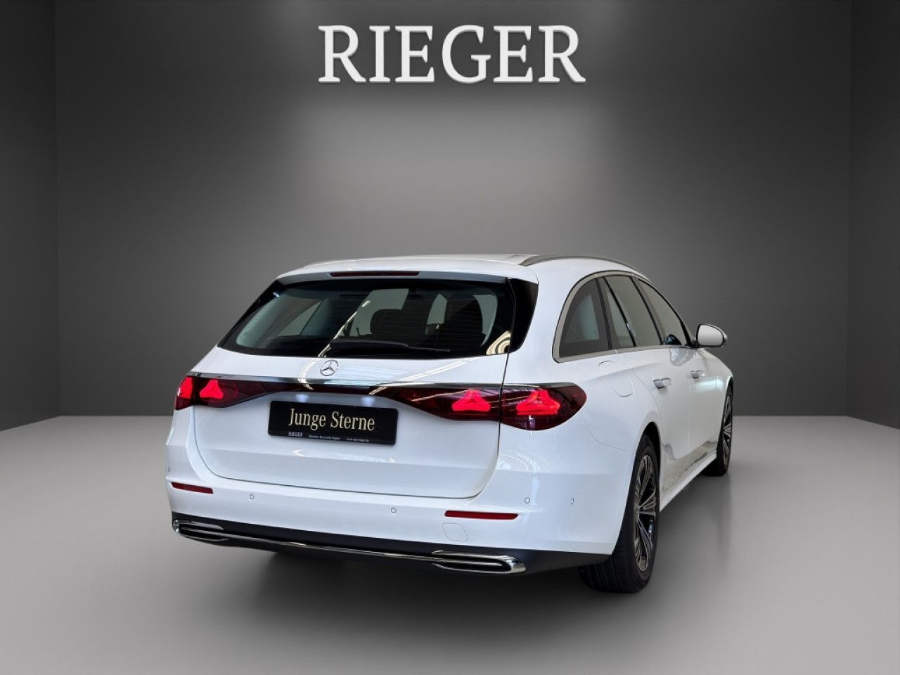 Mercedes-Benz E-Klasse – Bild 13