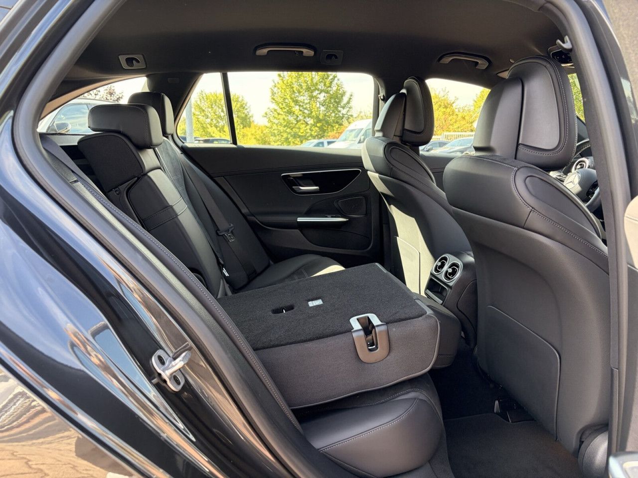 Mercedes-Benz C-Klasse – Bild 18