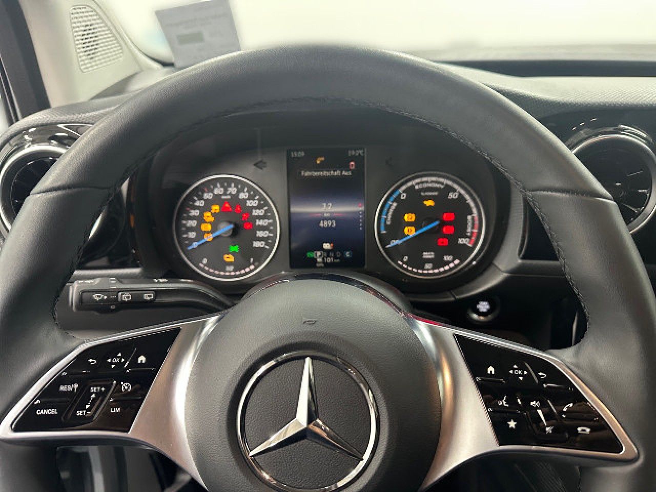 Mercedes-Benz EQT – Bild 9
