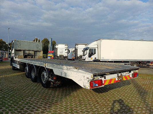 Vehicle image 4 / 11