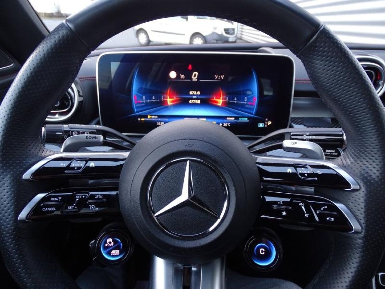 Photo du v&eacute;hicule 17 / 18