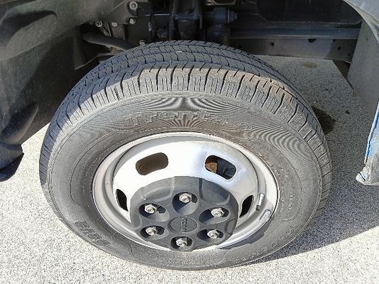 Vehicle image 13 / 14