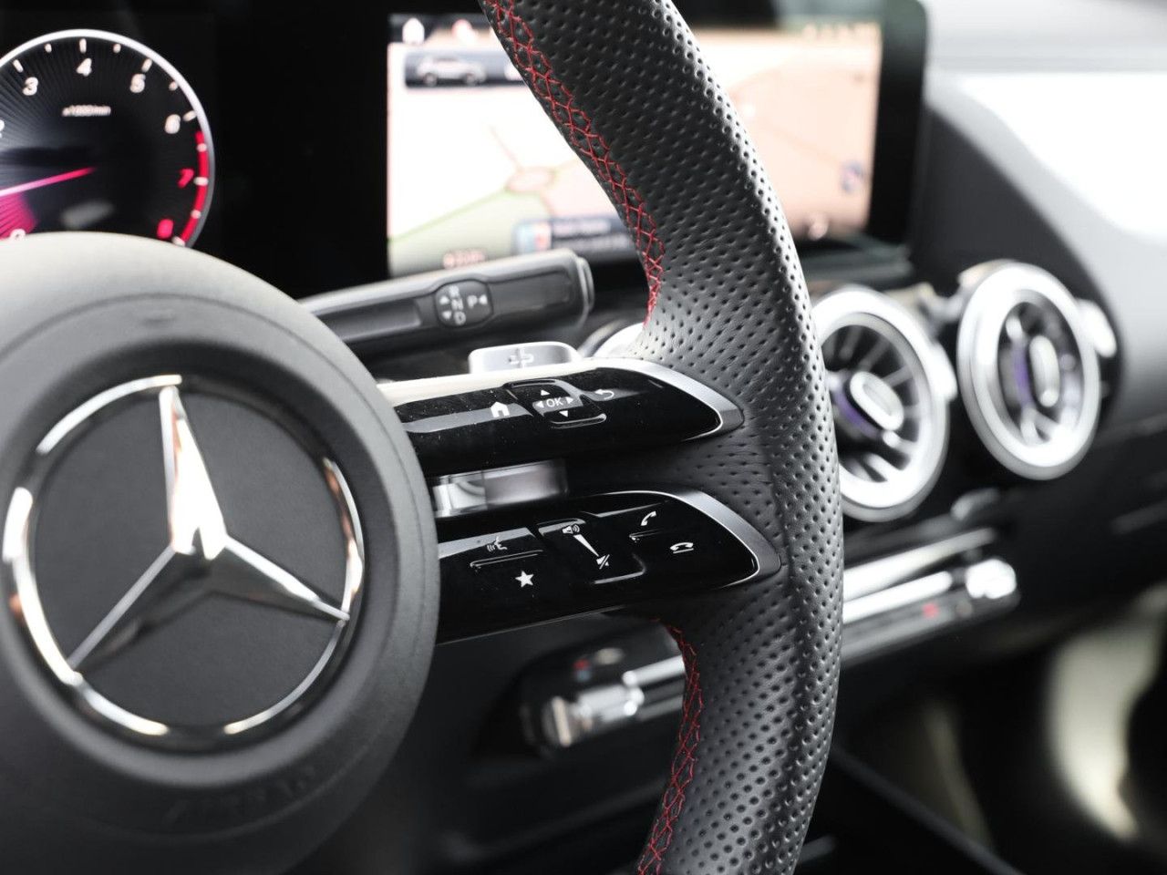 Mercedes-Benz GLA – Bild 16