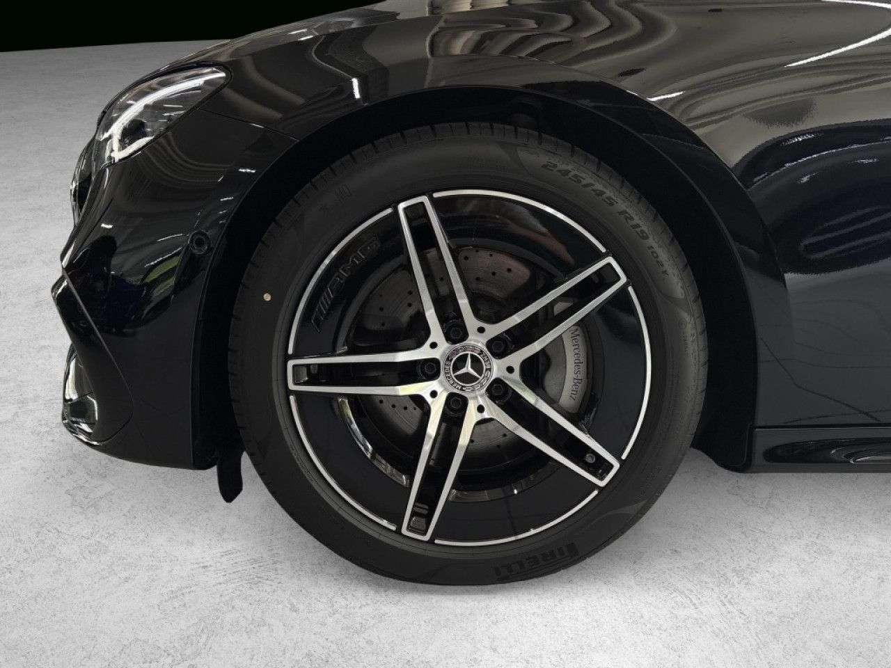 Mercedes-Benz E-Klasse – Bild 3