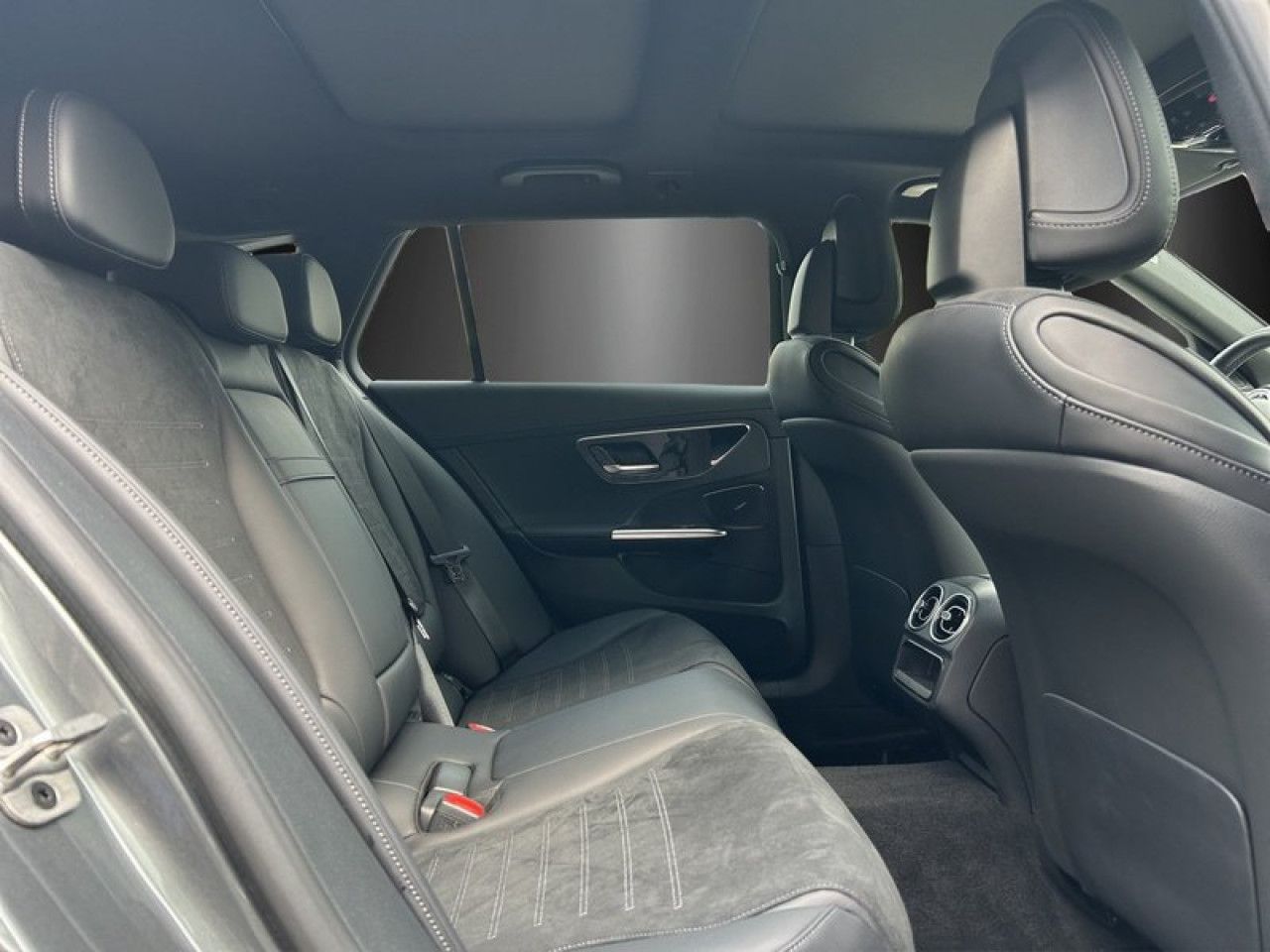 Mercedes-Benz C-Klasse – Bild 12