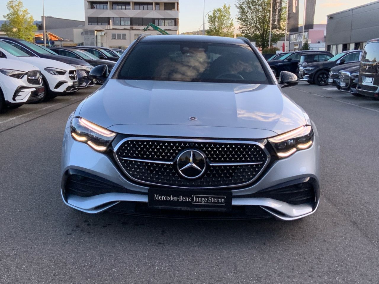 Mercedes-Benz E-Klasse – Bild 19