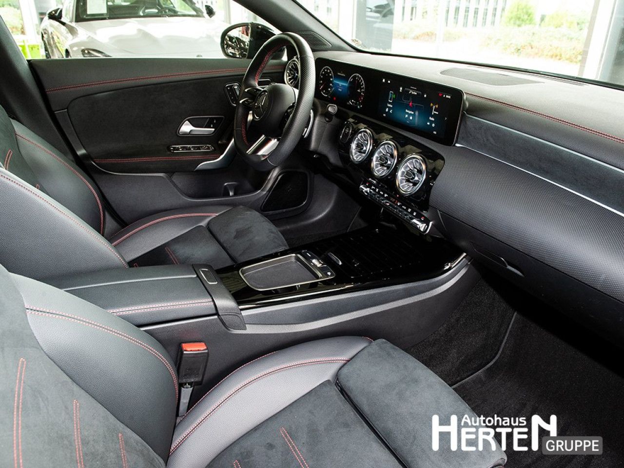 Mercedes-Benz CLA – Bild 3