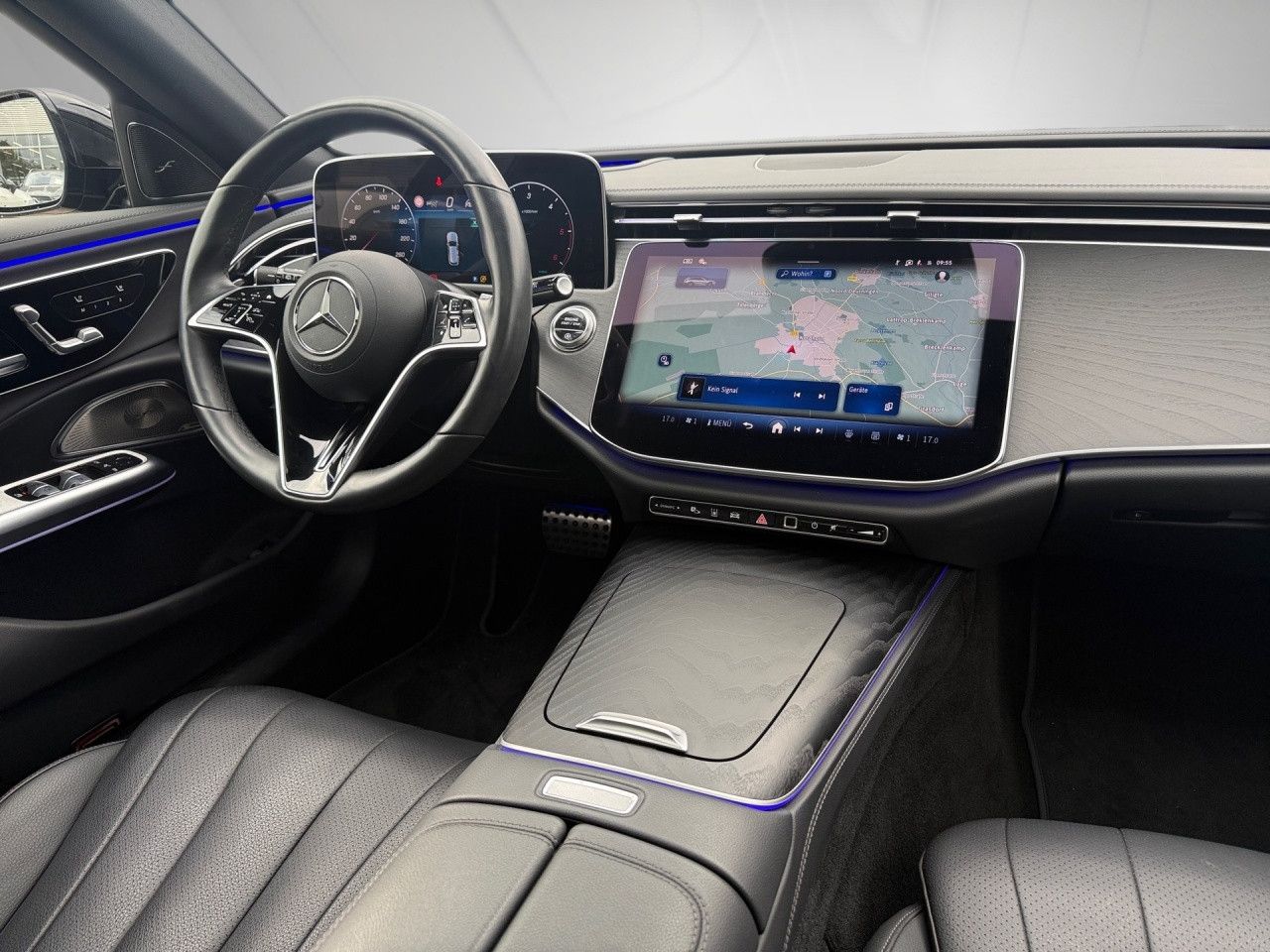 Mercedes-Benz E-Klasse – Bild 24