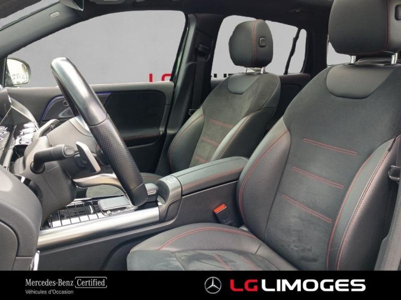 Photo du v&eacute;hicule 10 / 18