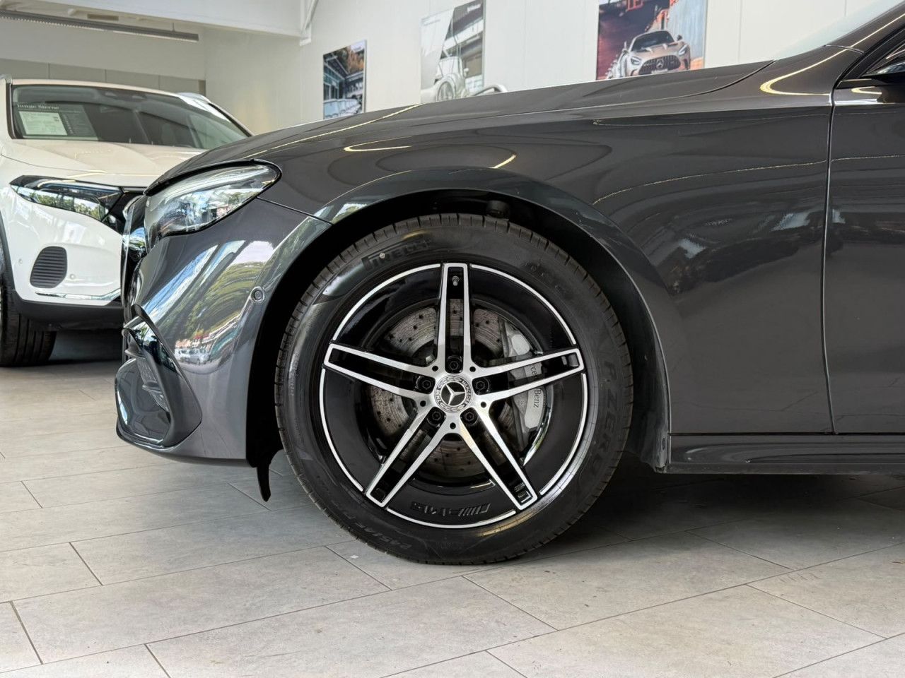 Mercedes-Benz E-Klasse – Bild 18