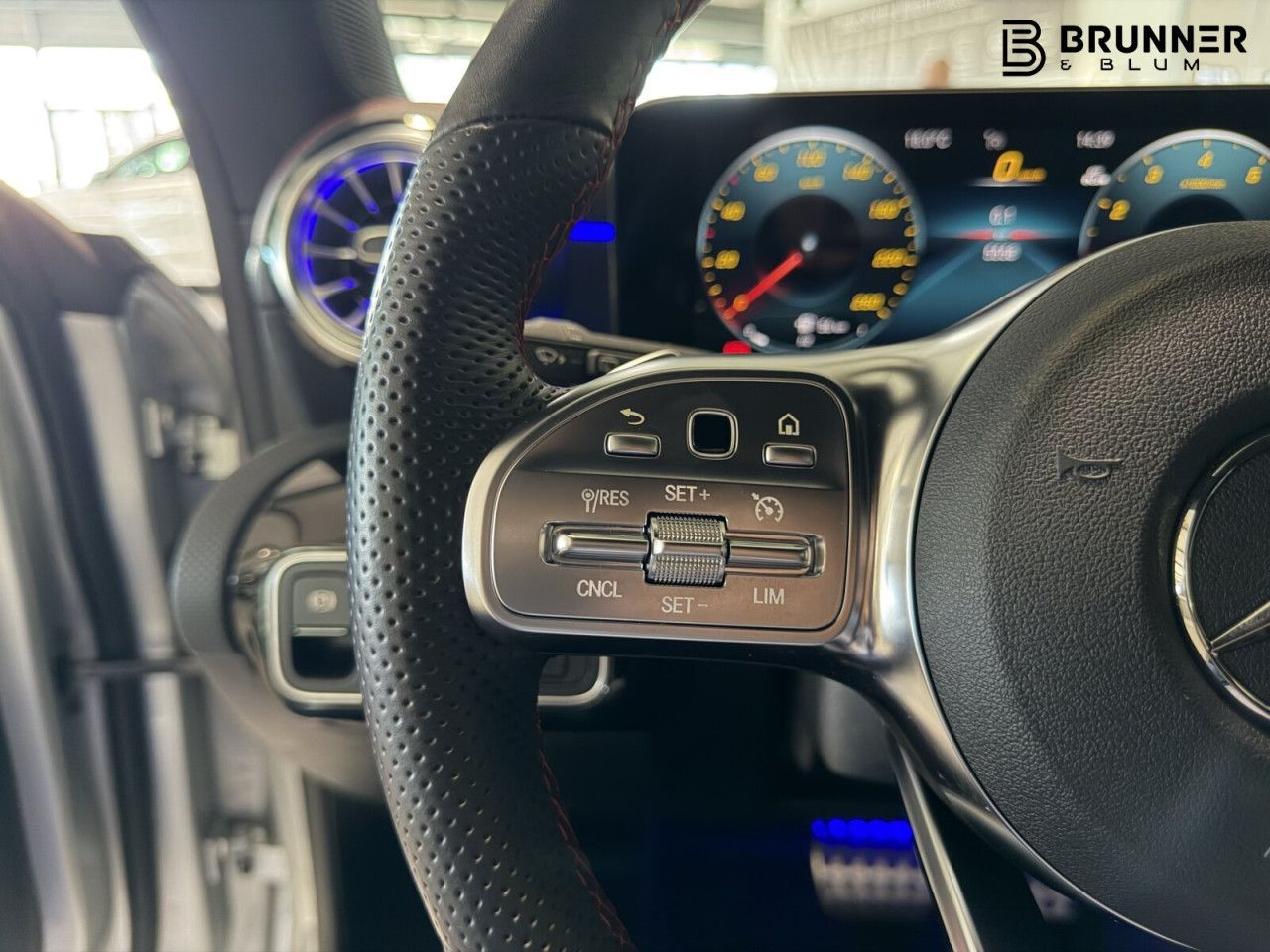 Fahrzeugbild 12 / 25