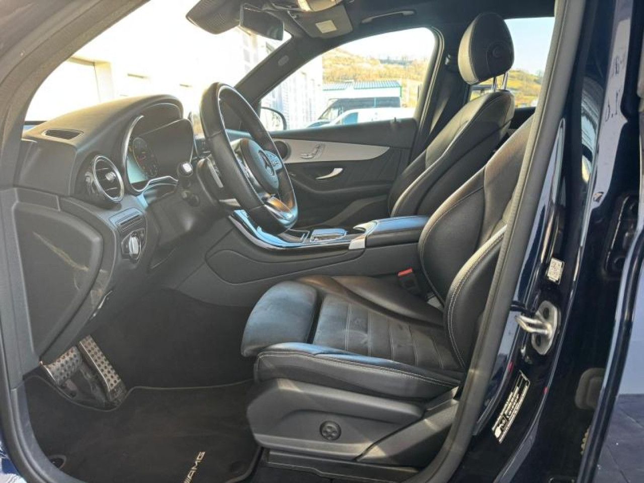 Photo du v&eacute;hicule 18 / 18