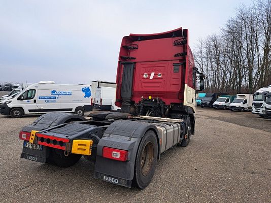 Vehicle image 7 / 15