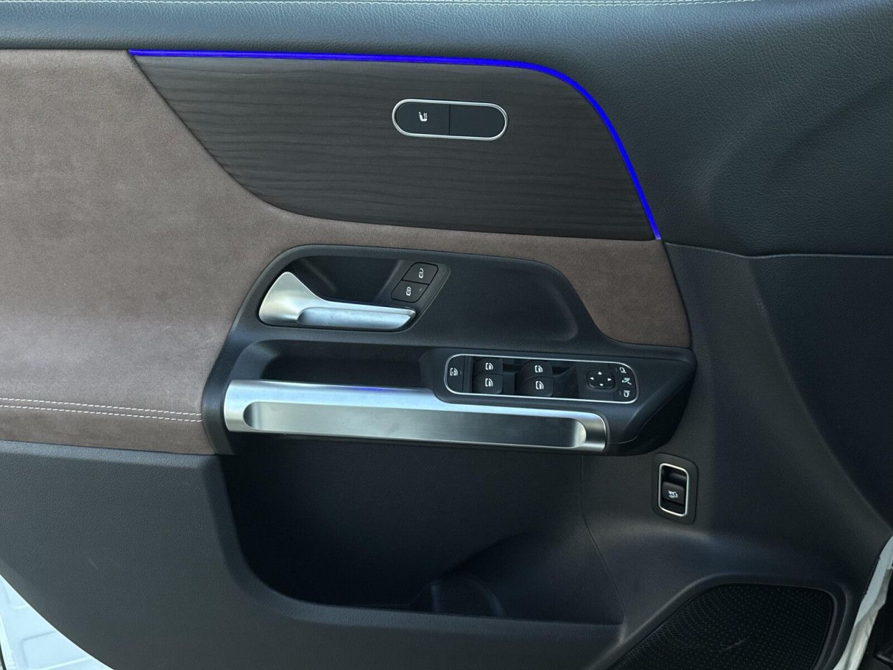 Zdjęcie pojazdu 19 / 22