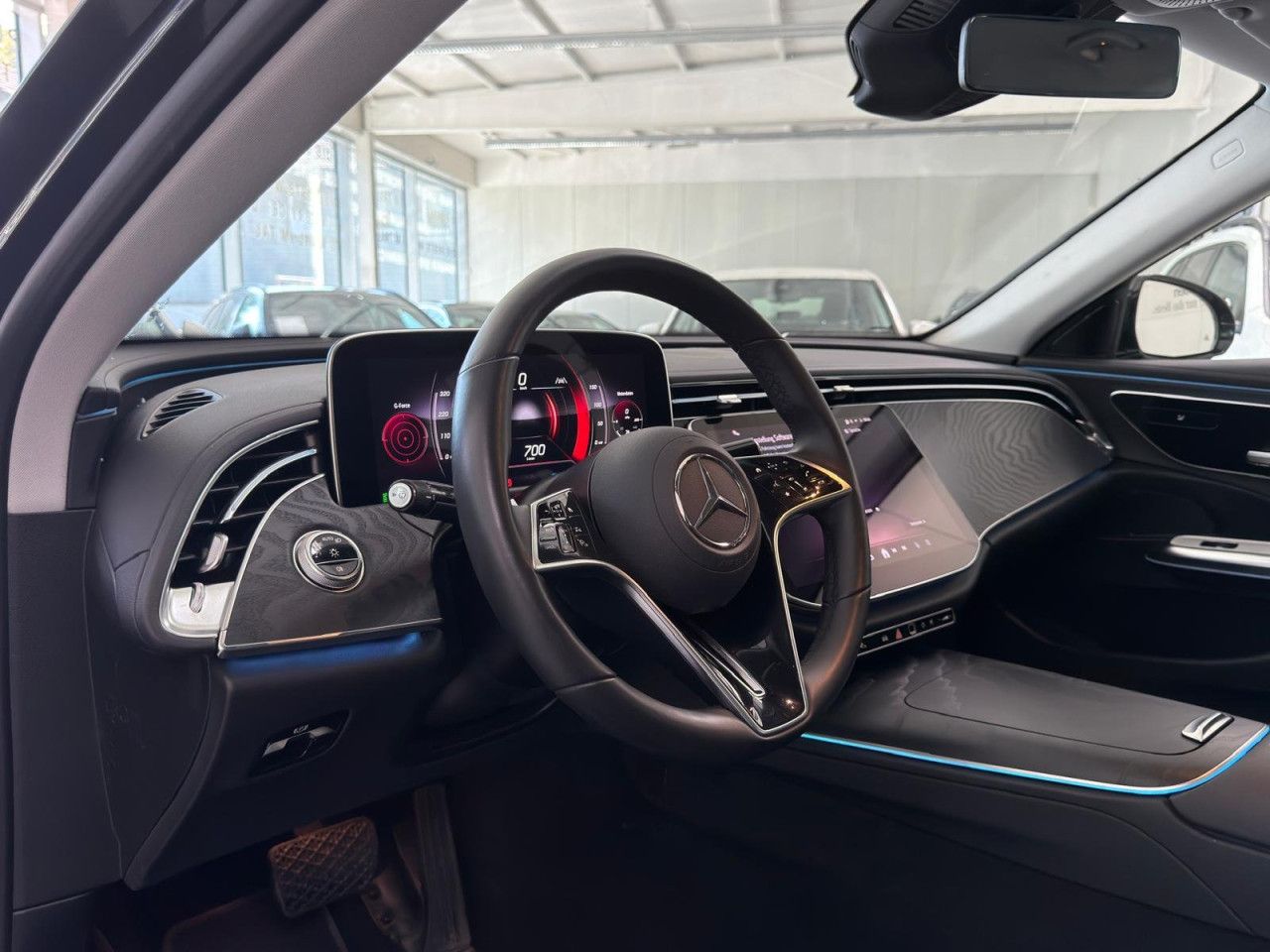 Mercedes-Benz E-Klasse – Bild 11