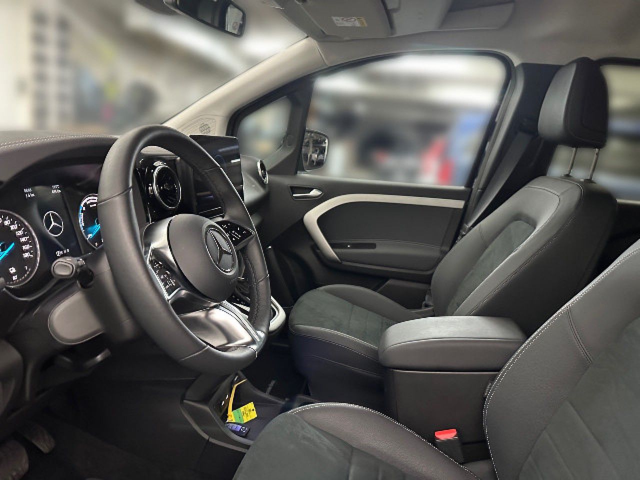 Mercedes-Benz EQT – Bild 7