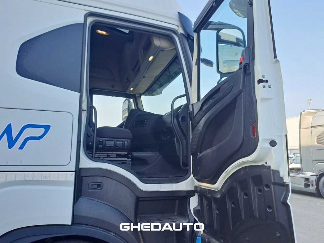 IVECO | TRATTORE IVECO S - WAY 460 LNG METANO