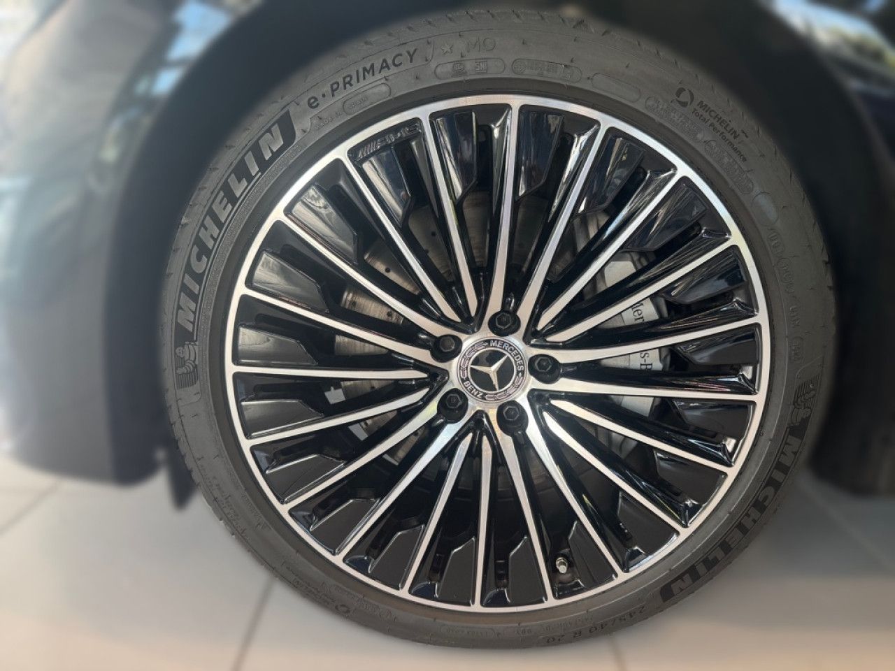 Mercedes-Benz E-Klasse – Bild 17
