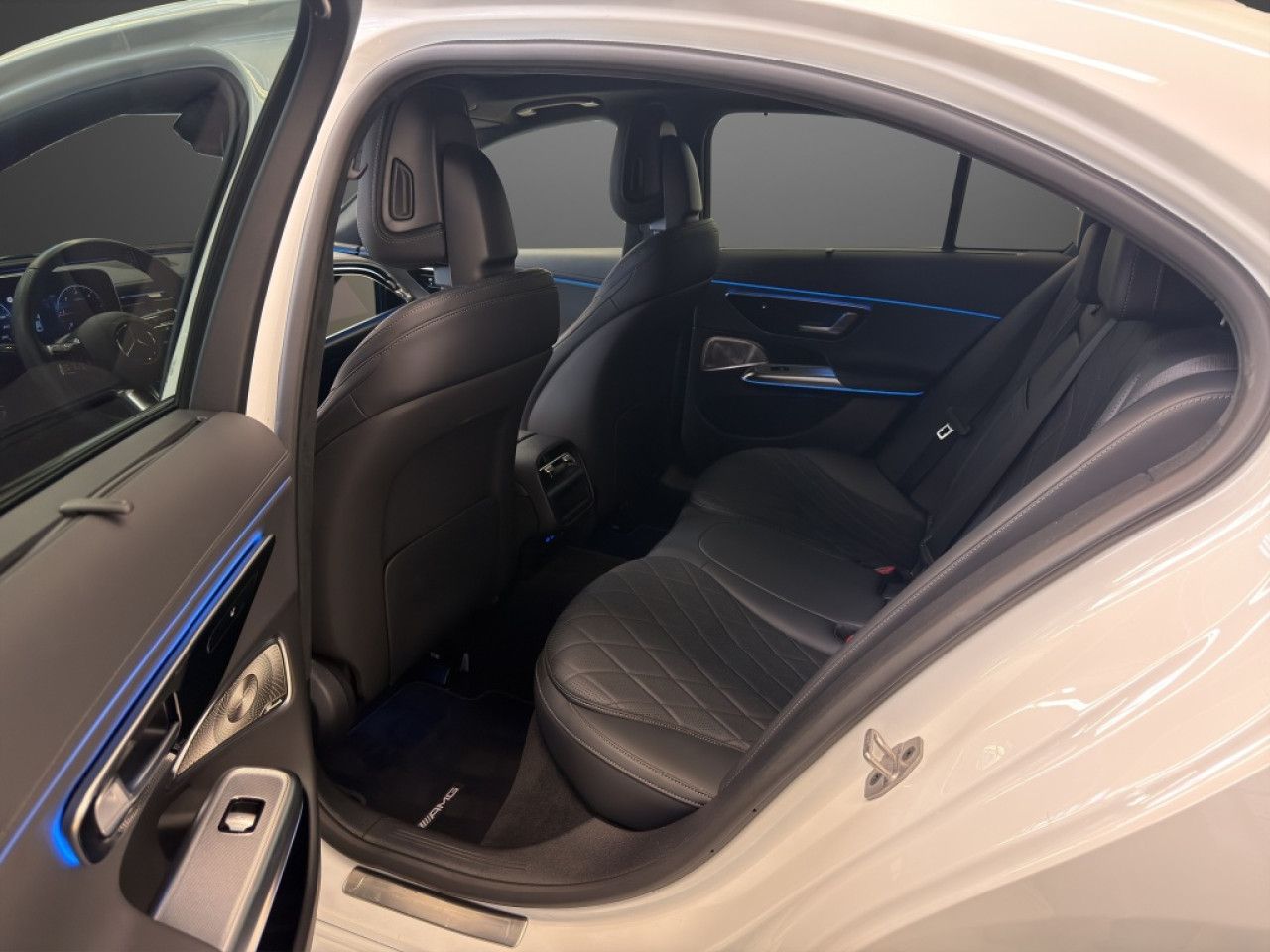 Mercedes-Benz E-Klasse – Bild 8