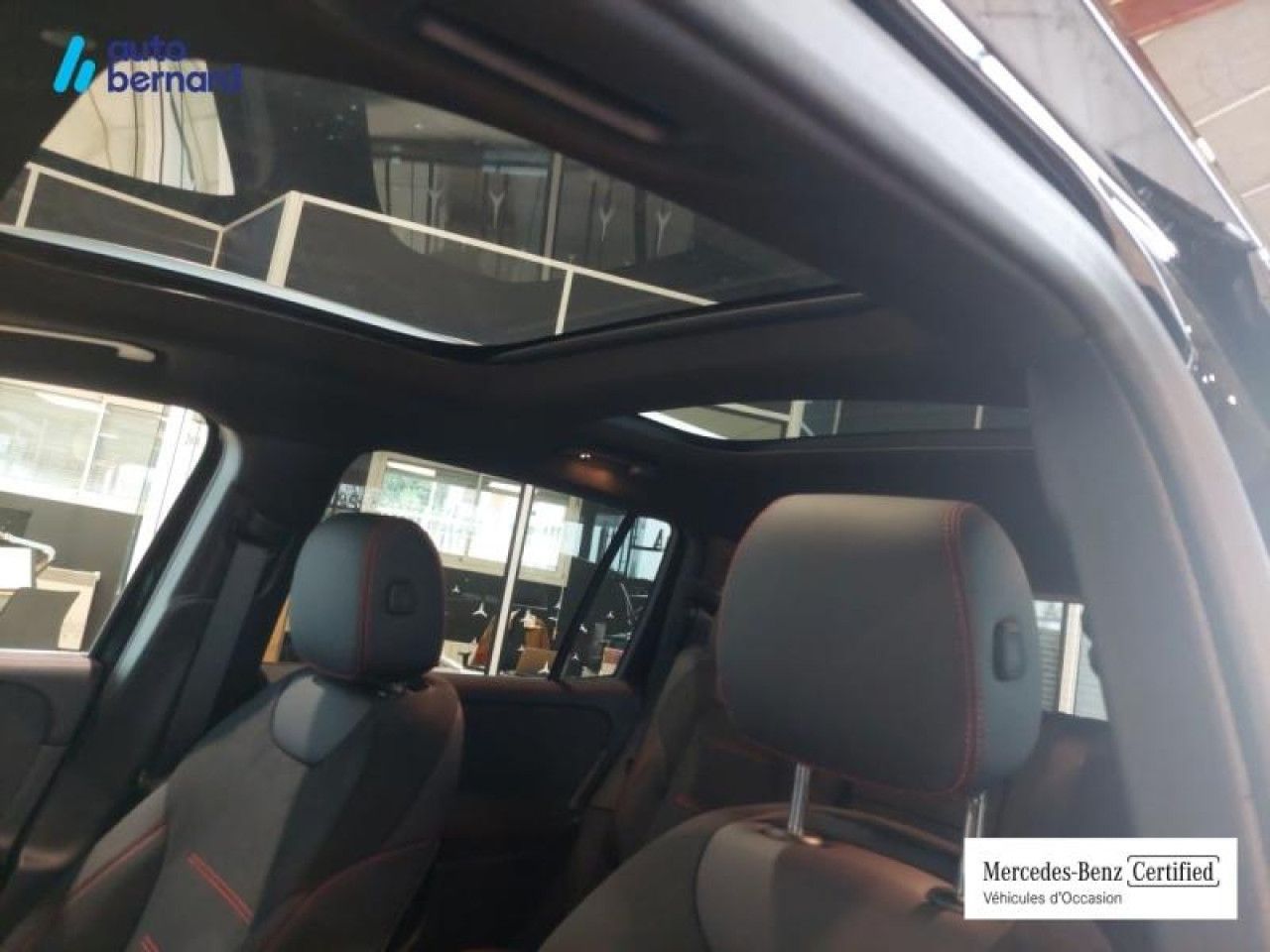 Photo du v&eacute;hicule 17 / 18