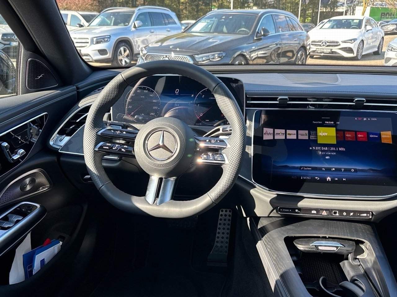 Mercedes-Benz E-Klasse – Bild 8